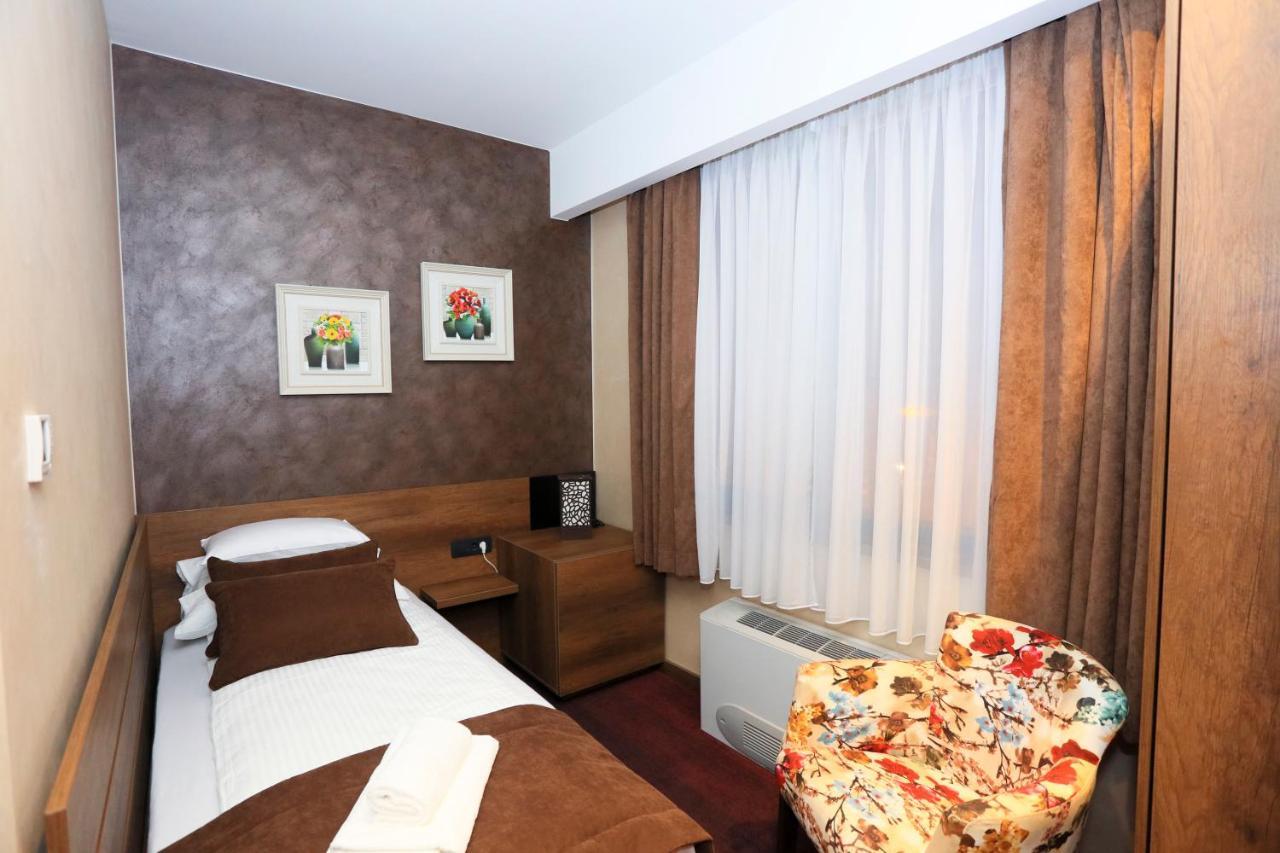 Carpe Diem Boutique Hotel Зеница Екстериор снимка