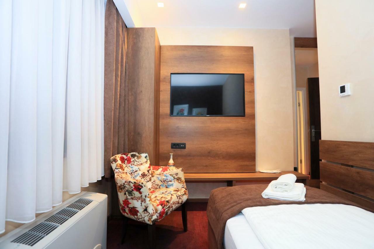 Carpe Diem Boutique Hotel Зеница Екстериор снимка